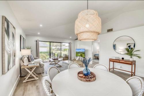 PGA National Cottage Pool, Patio & Golf