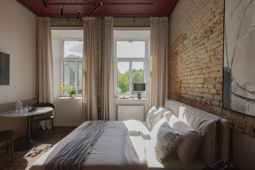 Boutique Studio
