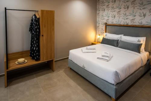 Ivy Residences with Pool in Agia Varvara