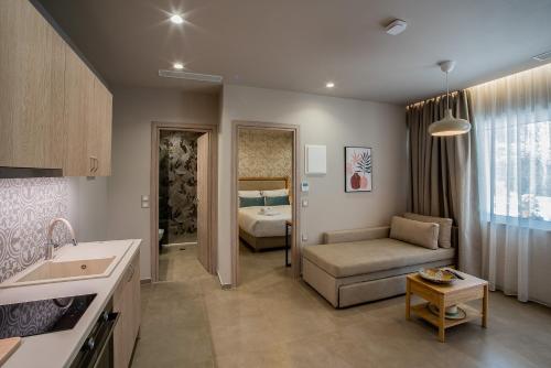 Ivy Residences with Pool in Agia Varvara