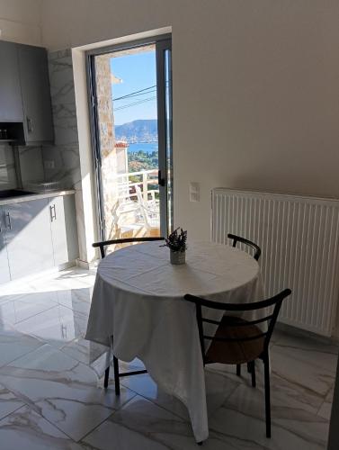 stavros house byzarkco in Chamolia (Attiki)
