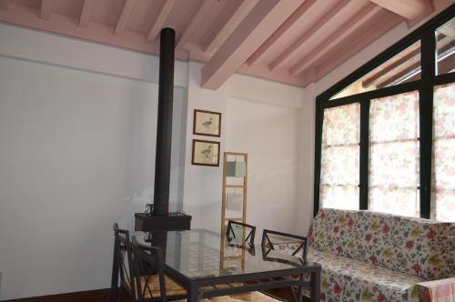 Agriturismo Buon Riposo  Country Resort in Tuscany in Монтайоне