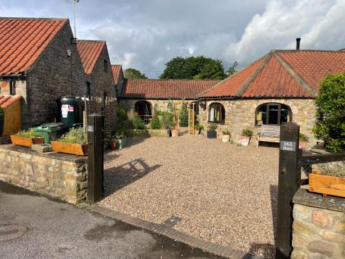 The Dairy - Barn conversion on Coast to Coast route near Catterick Garrison in Colburn
