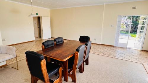 Jwalaboholo Mountain View Guest House in Ficksburg