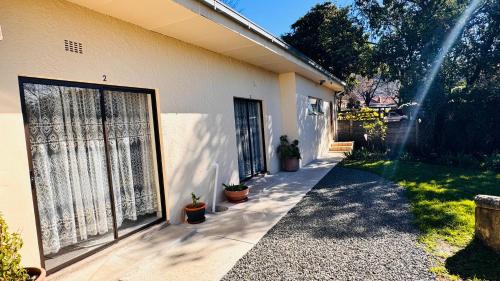 Jwalaboholo Mountain View Guest House in Ficksburg
