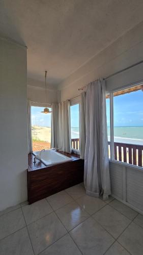 . Beach house for 15 people com 5 suites vista mar