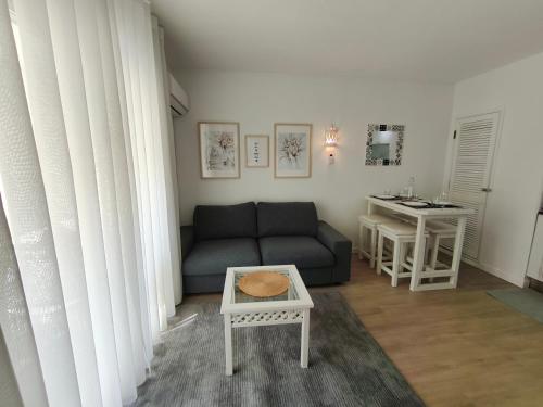 Casa DiLauNa – khách sạn tại Areias Sao João