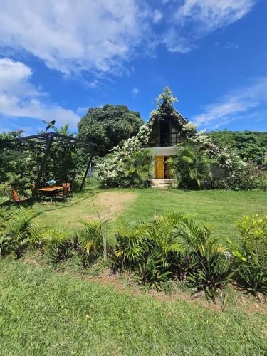 Dreamvilles Ecovillage Eco Villas with Jacuzzi near Beaches – khách sạn tại Las Galeras