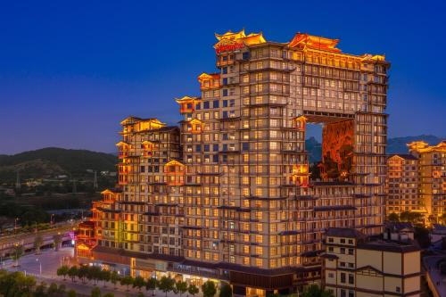 Hampton by Hilton Zhangjiajie Seventy-two Wonder Towers