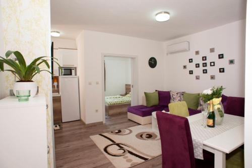 B&T Apartments - image 7