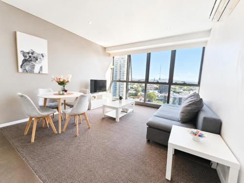 Cloud 17 Retreat - Meriton Soleil Private Apt 1B - Brisbane Cloud 17 Retreat - Meriton Soleil Private Apt 1B - Brisbane