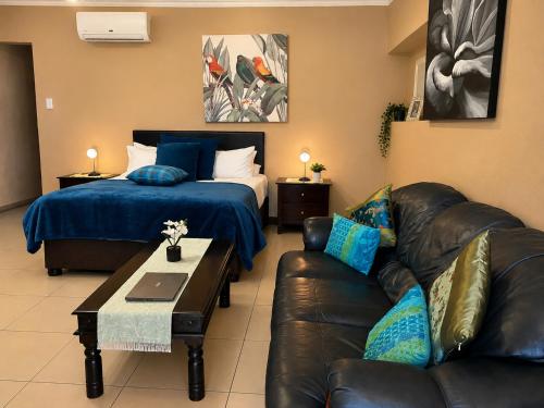 Aquila Guest House Room Type - Deluxe Triple Room
