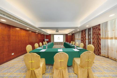 Vienna International Hotel Xi'an Dayan Tower - image 4