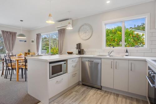 Windsor Bach - Great Spot - Kayaks & Boogie-Boards in Tairua