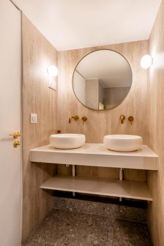 Tour Eiffel - Champ de Mars Exquisite 3BD 3BTH - image 27