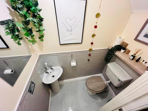 Bathroom, Private Garden Suite with Exclusive Living Room - Shared Home in Maynooth