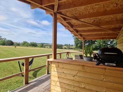 Caravan La Maison Des Trois Grands in Šambon Sur Vojēza