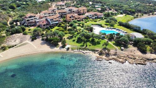 Residence with pool and beach in Porto Rotondo