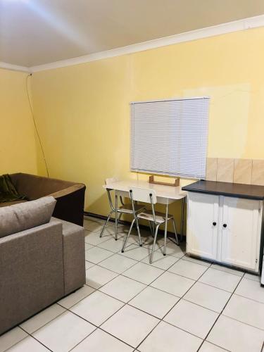 Stay a Bietjie Self Catering Accomodation in Reitz, Free State in Reitz