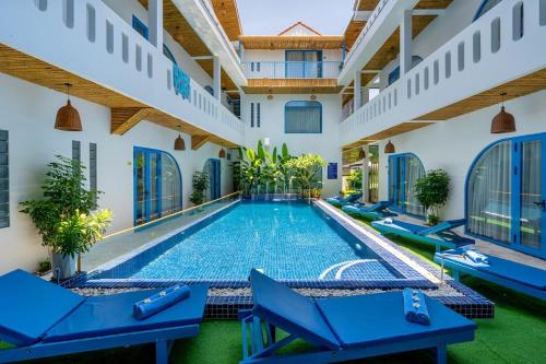The Linh Coastline Villa, Хойан