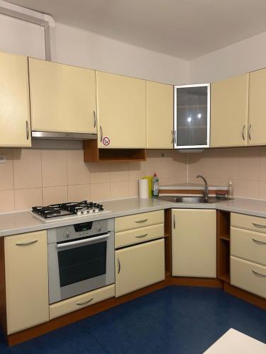 Your home 29 with parking – khách sạn tại Sever