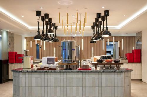 Food and beverages, Royal National Hotel in London
