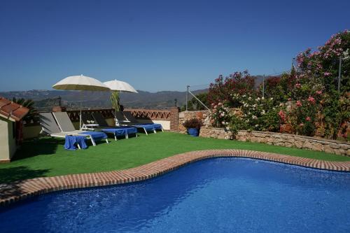 Casa Belisa con Piscina en Mijas – khách sạn tại Rosa de Piedras