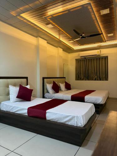 Parth Paradise Hotel – khách sạn tại Rajendra Nagar