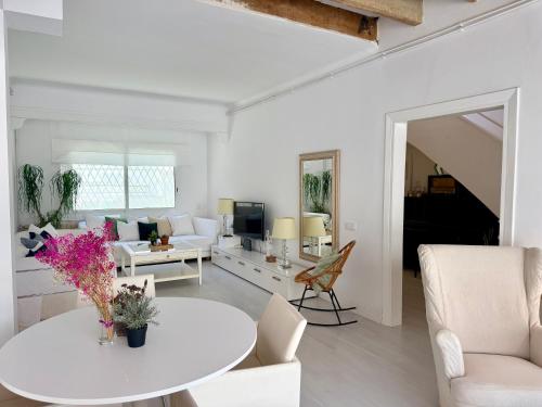 Létesítmények, La Casa mediterránea de Sonia (La Casa mediterranea de Sonia) in Premia de Mar (Maresme)