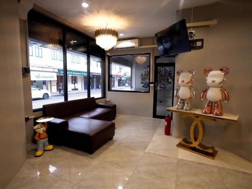 Phraya Hostel - image 14