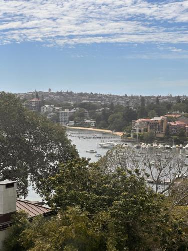 Darling Point with Harbour Views in Darling Point
