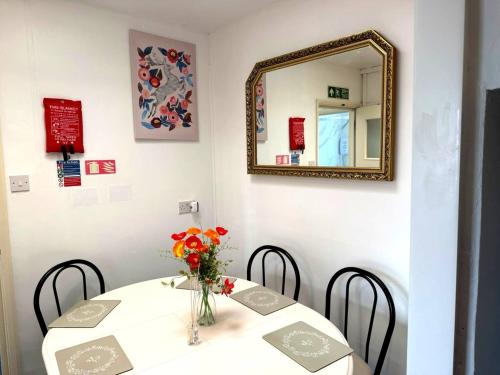 Comfortable flat 3Bed, sleeps 6 in Hailsham