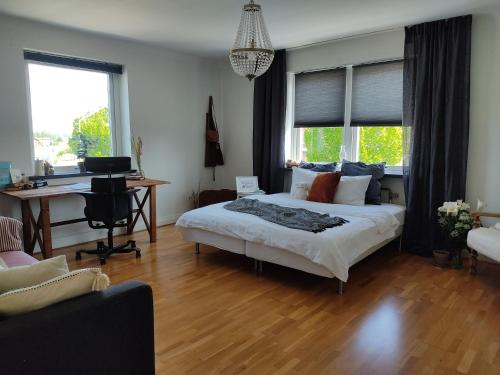 Cosy apartment next to beach and nature in Kopingebro