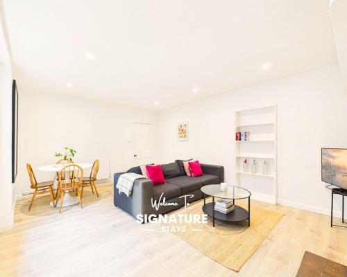 London Road Apartment | Modern | Parking – khách sạn tại Battledown