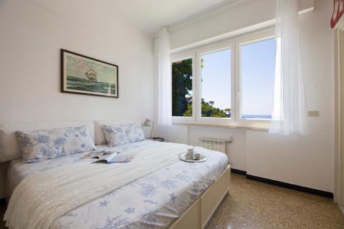 CasaViva - Bright Seaview Retreat in Camogli