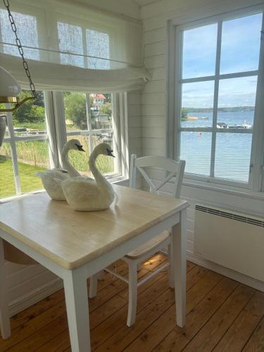 Traditional Archipelago House Waterfront Sauna in Laggarsvik