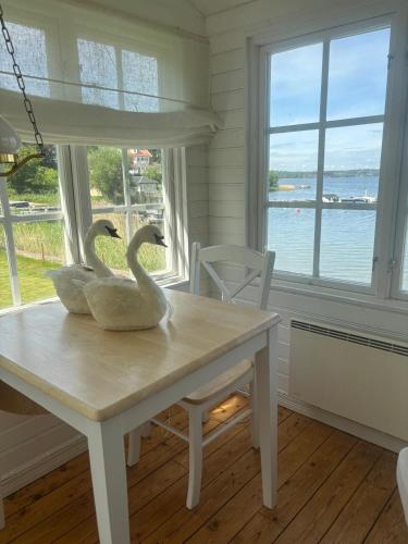 Traditional Archipelago House Waterfront Sauna in Laggarsvik