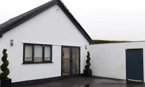 Modern Guest House with Free Parking & Fast Wi-Fi — other in Ashton Hill House Ashton Hill House, Flax Bourton United Kingdom, BS8 3US