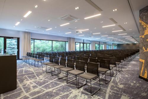 Novotel Wrocław Centrum - image 14