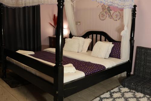 Roseland Apartment in Lira
