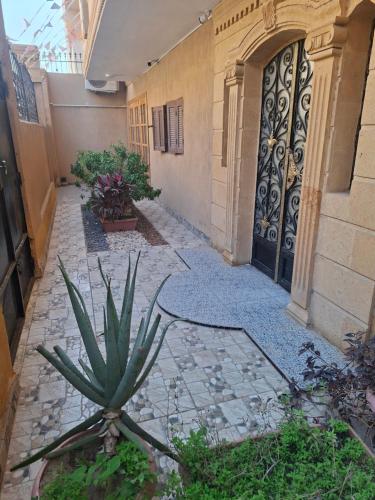 Skats, Green 6 in Madinata Al Ašira min Ramadana