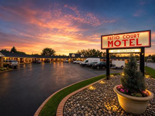 Patio Court Motel - image 12