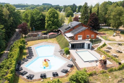 Arden Parks Petite Suisse - Camping - Dochamps
