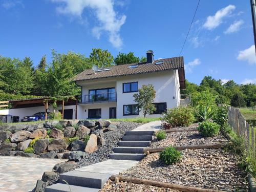 Ferienhaus Franzi mit Grill, Garten und Terrasse in Grebenhain