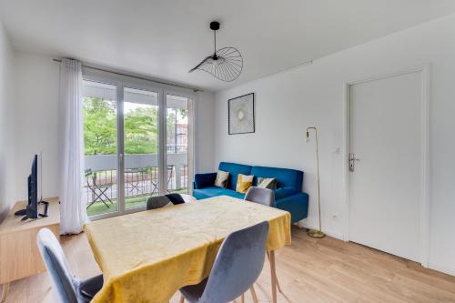 Le Scandinave - Vue Canal de Brienne & Balcon