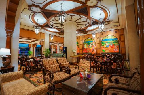 Bar/lounge, Avari Lahore in Lahore