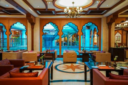 Bar/lounge, Avari Lahore in Lahore