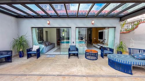 Balcony/terrace, SHB • Condominio | 5 Quartos | Lazer Completo in Jardim Acapulco