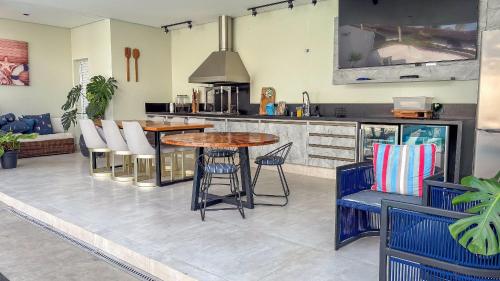 Facilities, SHB • Condominio | 5 Quartos | Lazer Completo in Jardim Acapulco