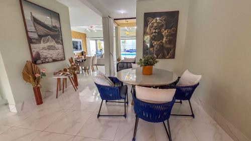 Facilities, SHB • Condominio | 5 Quartos | Lazer Completo in Jardim Acapulco